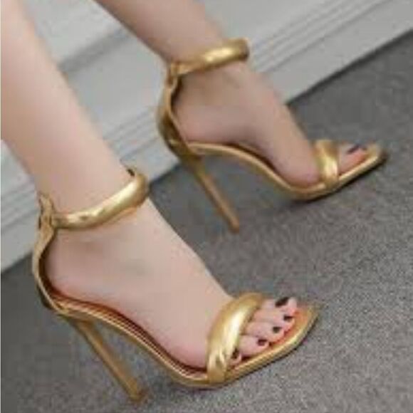 BRAND NEW MELLY BASHINNA ADJUSTABLE BUCKLE ANKLE STRAP OPEN TOE STILETTO SANDAL - Picture 1 of 16
